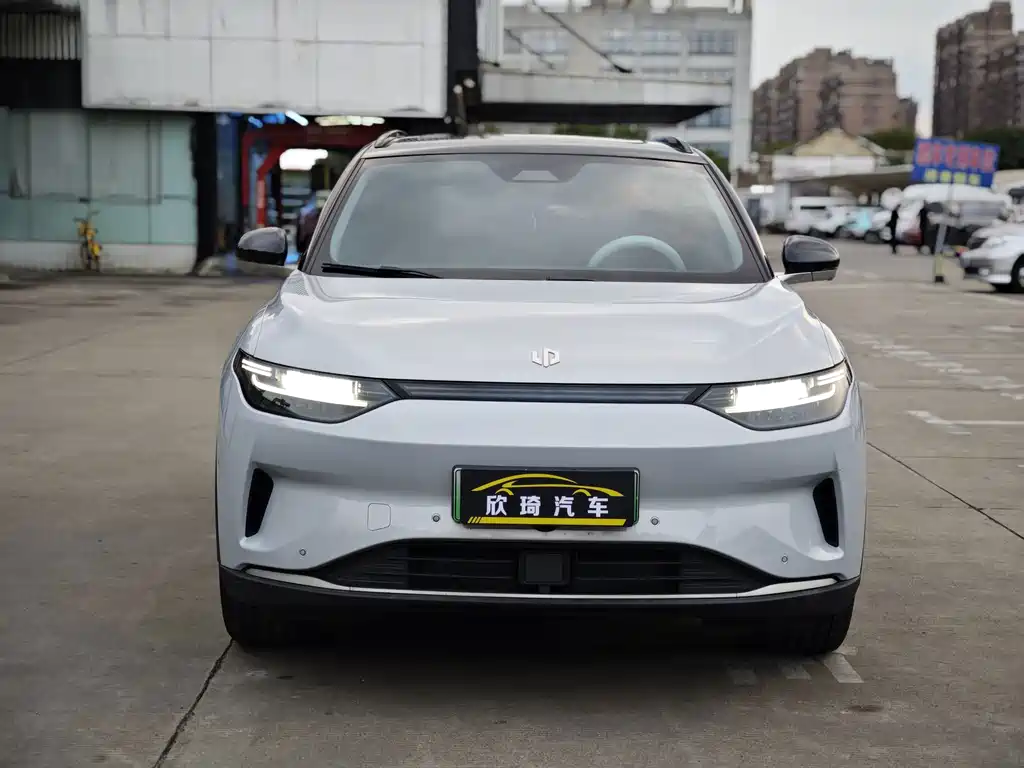 Leapmotor Leapmotor C11 — миниатюра 2