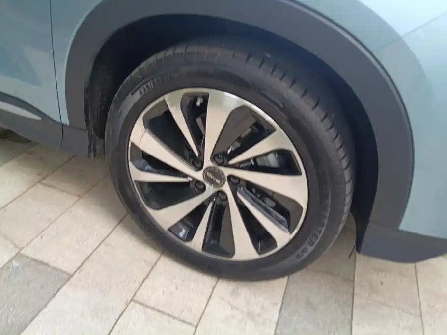 BYD PLUS New Energy — миниатюра 6