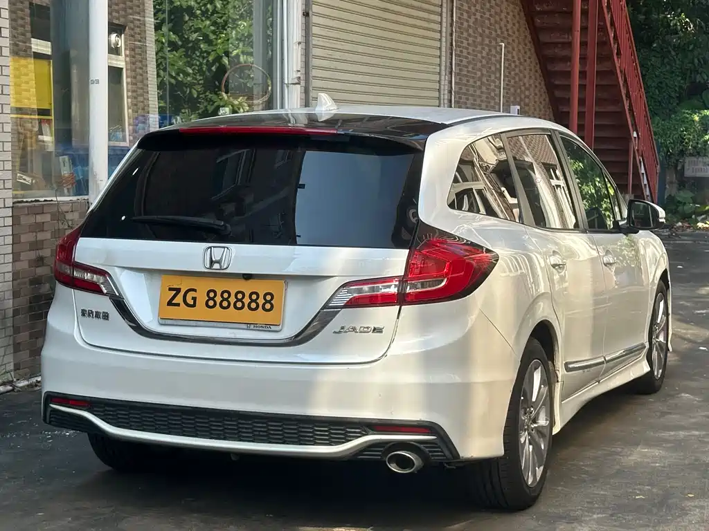 Honda Jade — миниатюра 6