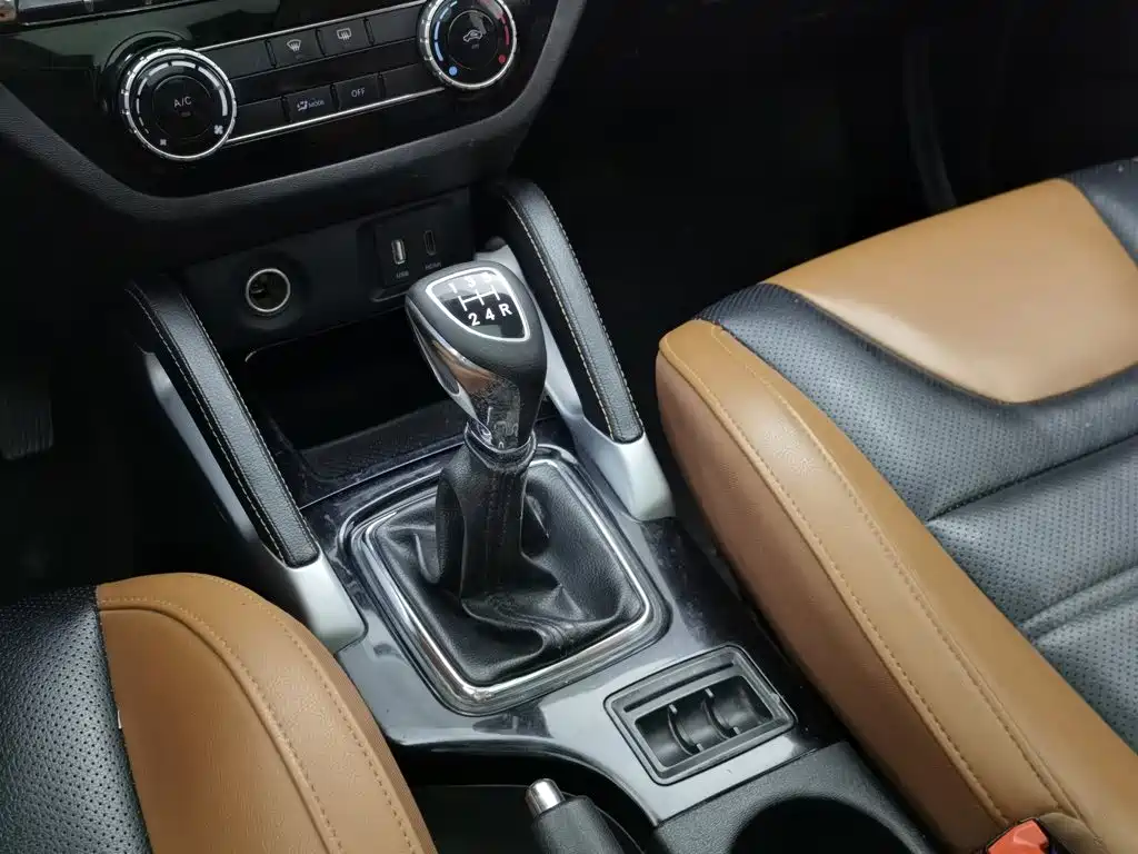 BAIC Senova X35 — миниатюра 13
