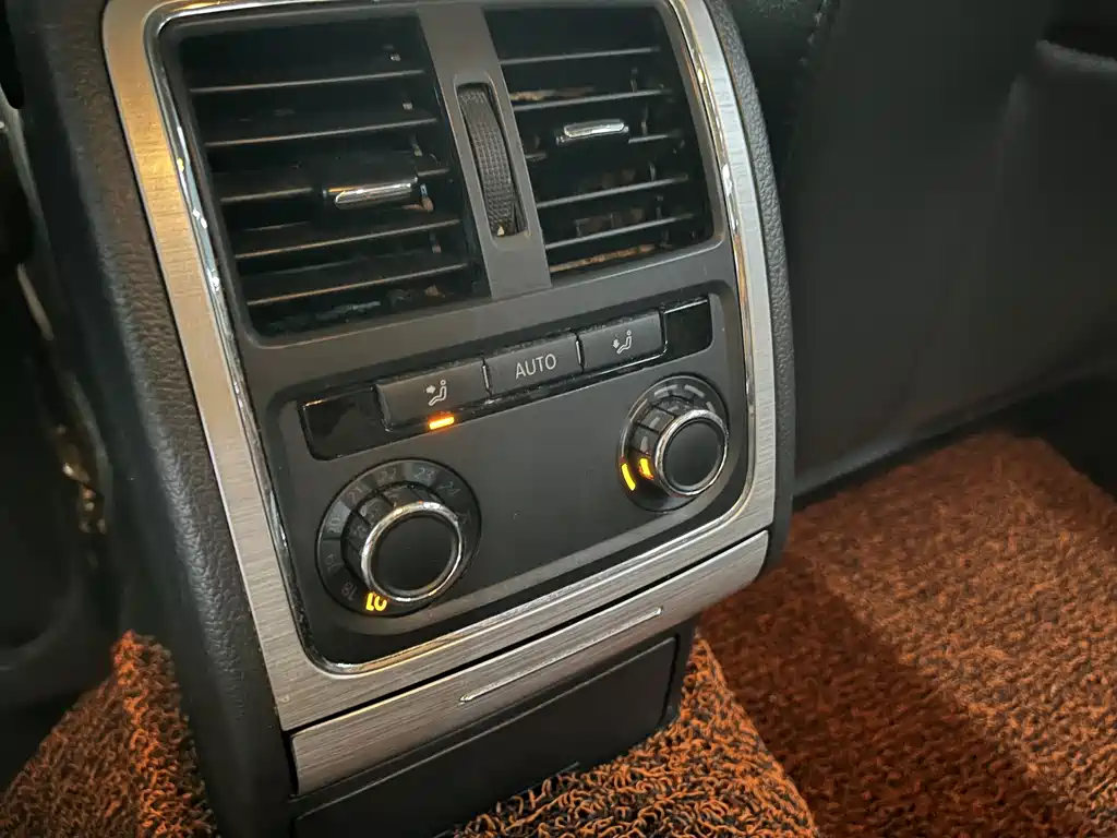 Volkswagen Passat — миниатюра 11