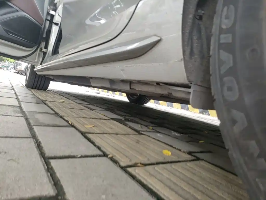 Audi A4L — миниатюра 22