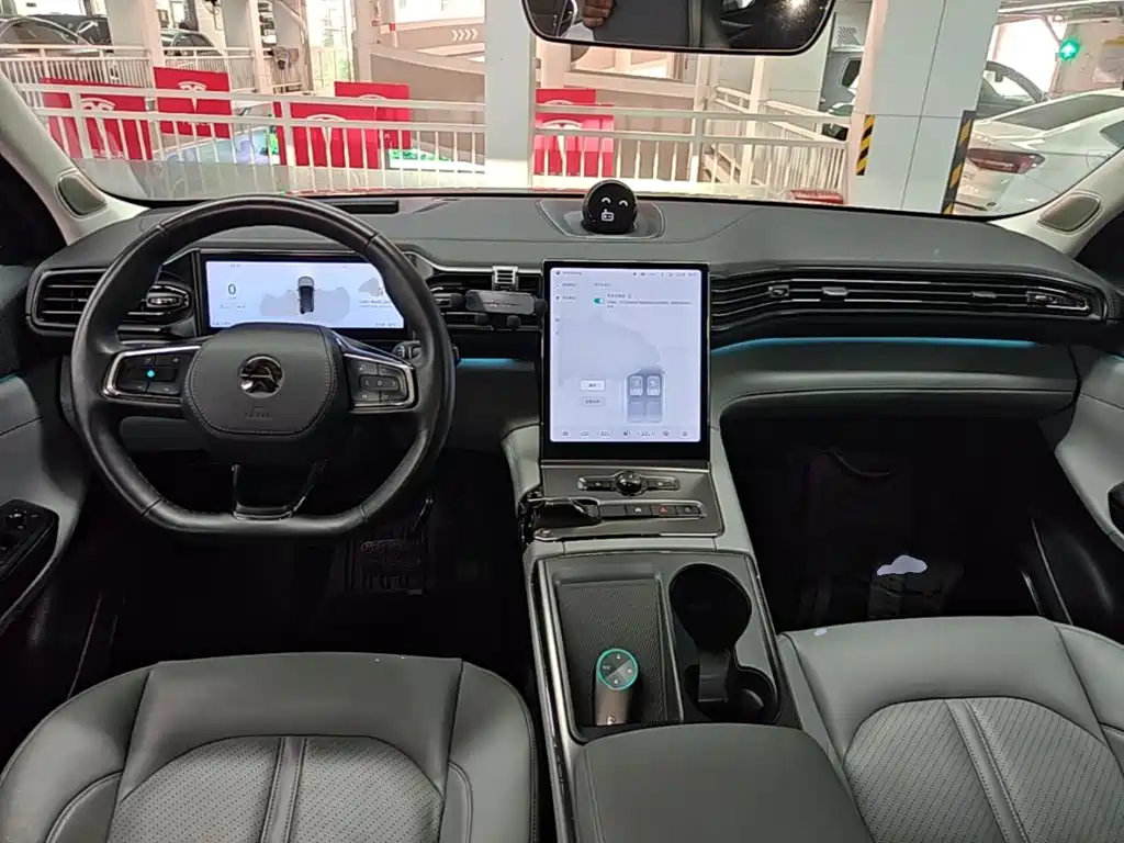 NIO ES6 — миниатюра 10