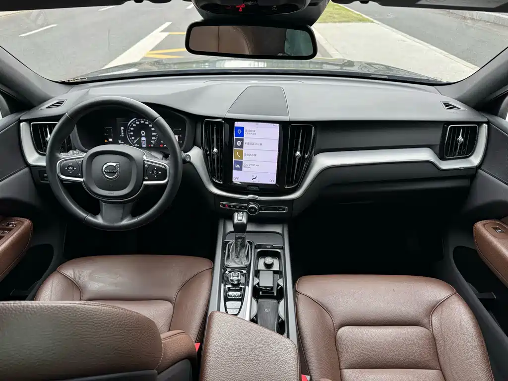 Volvo XC60 — миниатюра 7