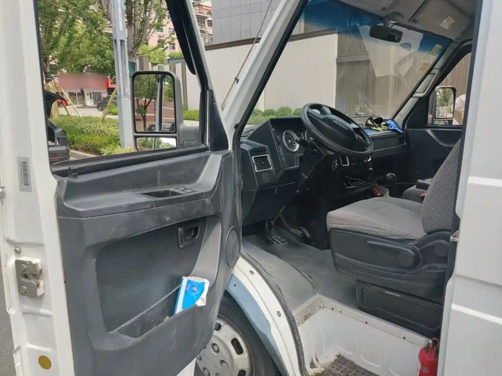 IVECO Daily — миниатюра 14