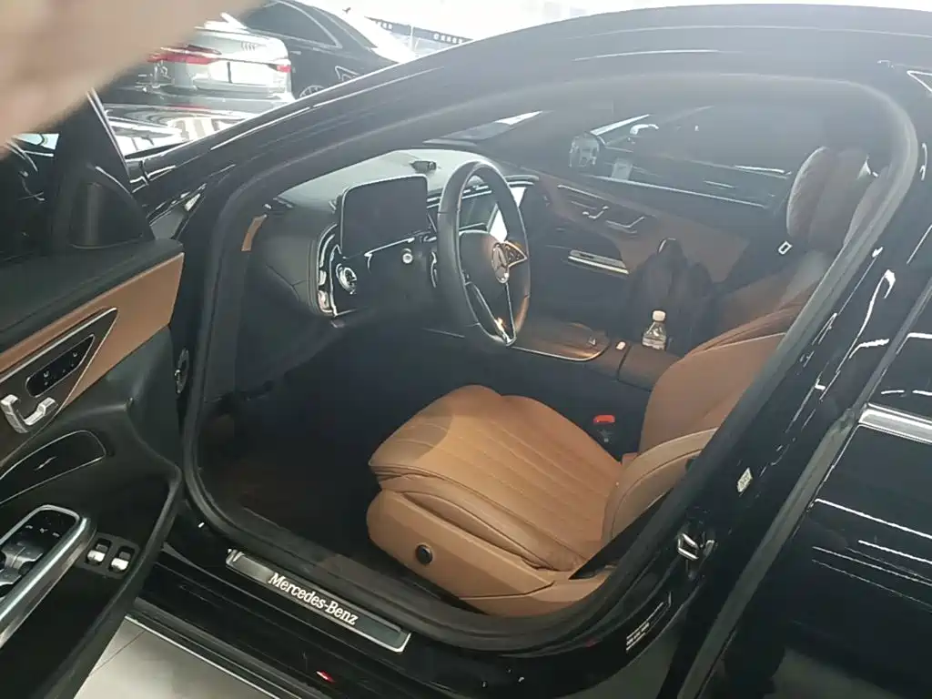 Mercedes-Benz E-Class New Energy — миниатюра 16