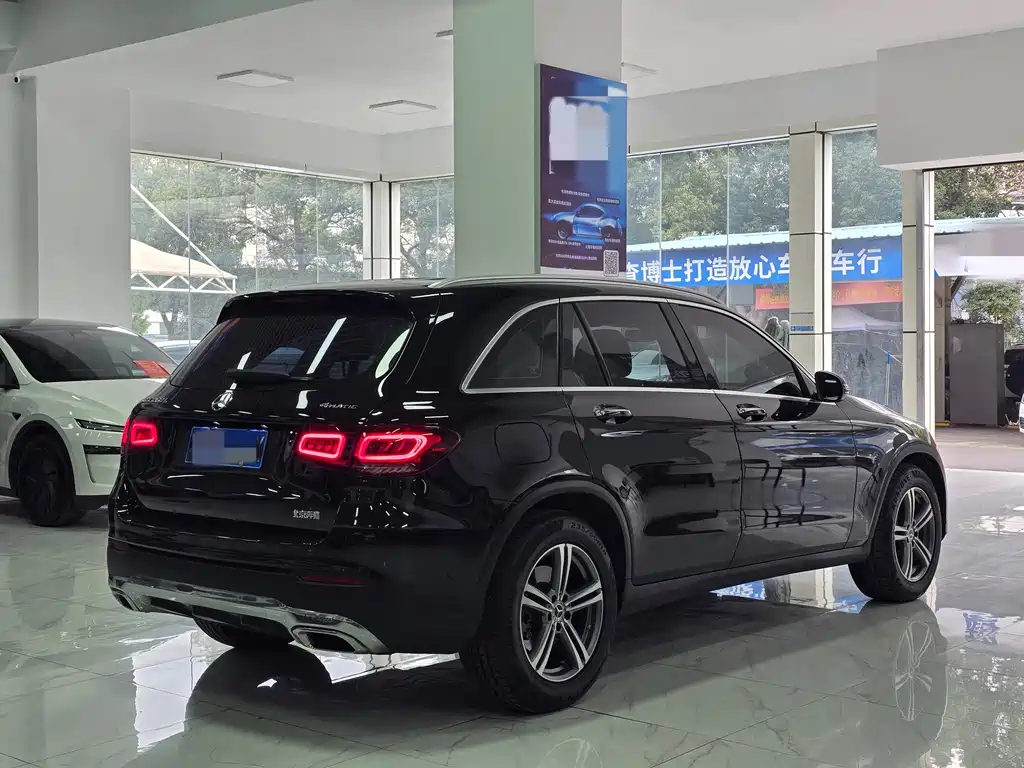 Mercedes-Benz GLC — миниатюра 12