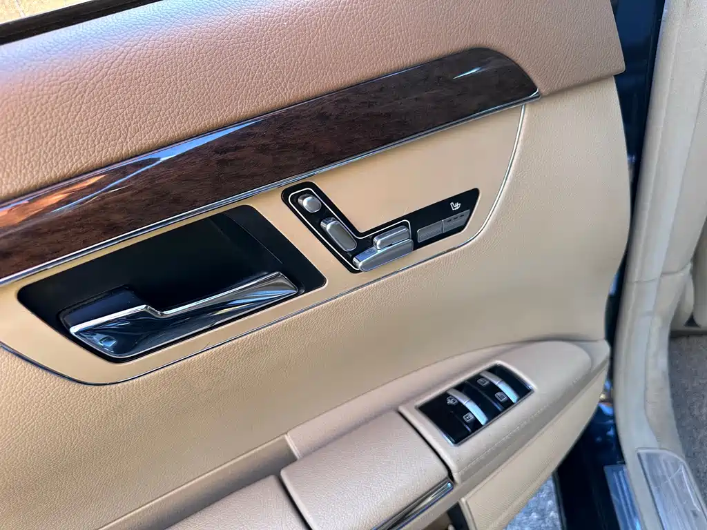 Mercedes-Benz S-Class — миниатюра 11