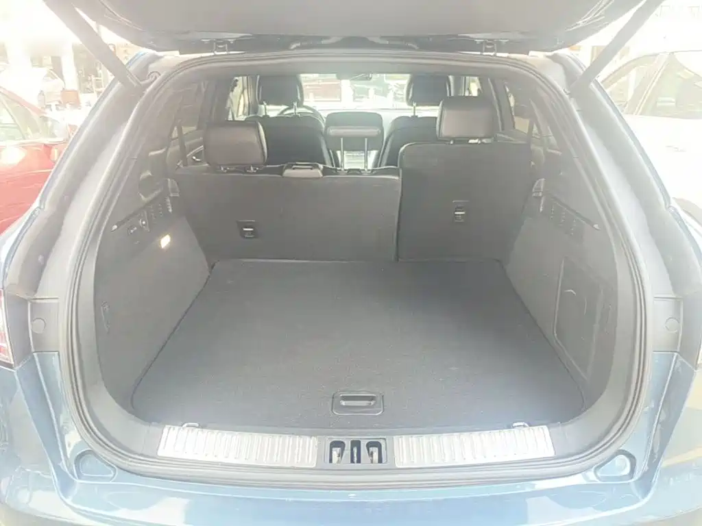 Lincoln Nautilus (Import) — миниатюра 19