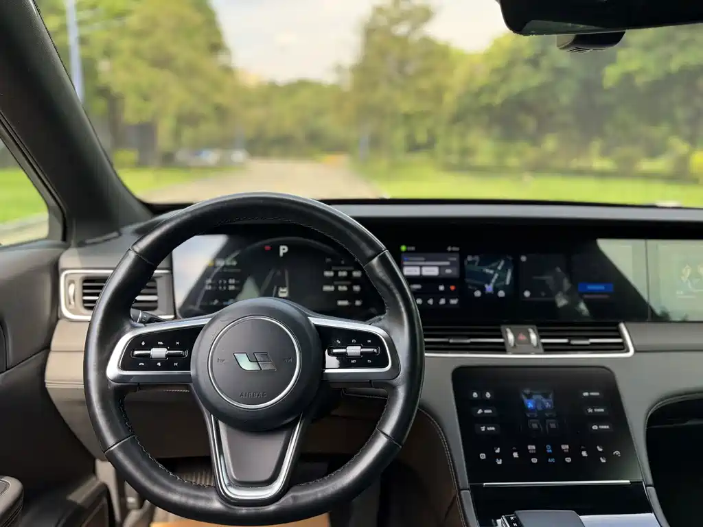 Li Auto Li ONE — миниатюра 12