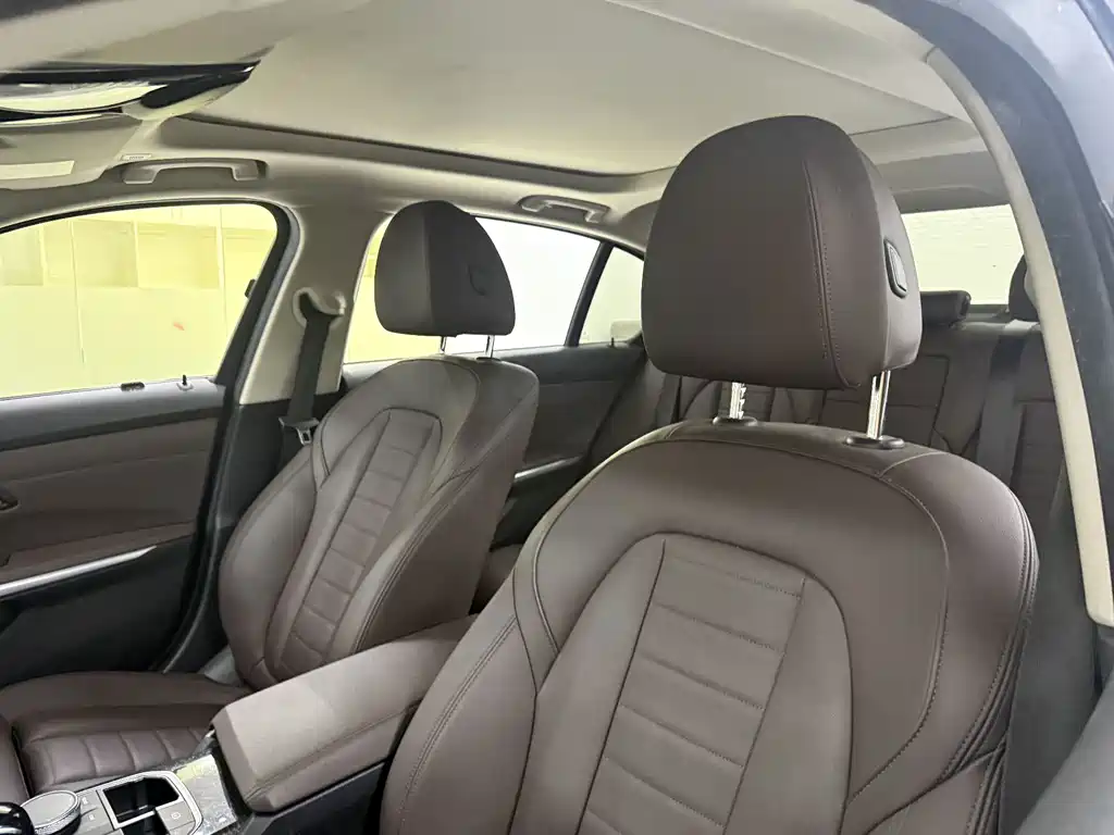 BMW 3 Series — миниатюра 11