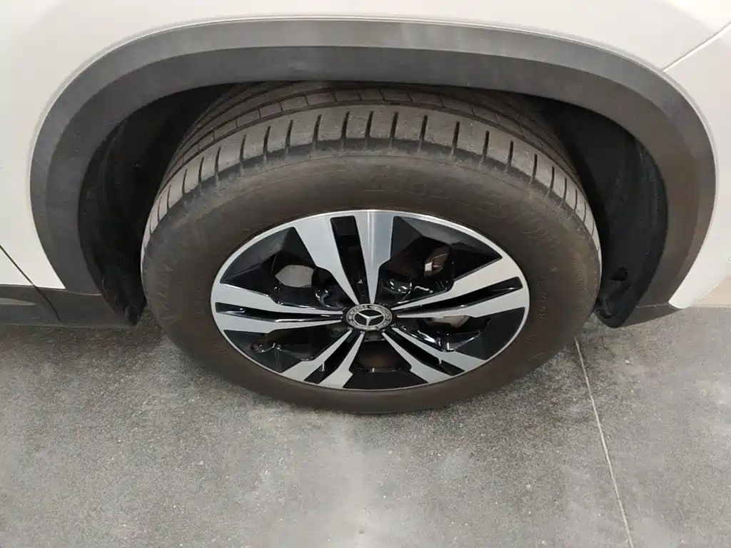 Mercedes-Benz GLA — миниатюра 12