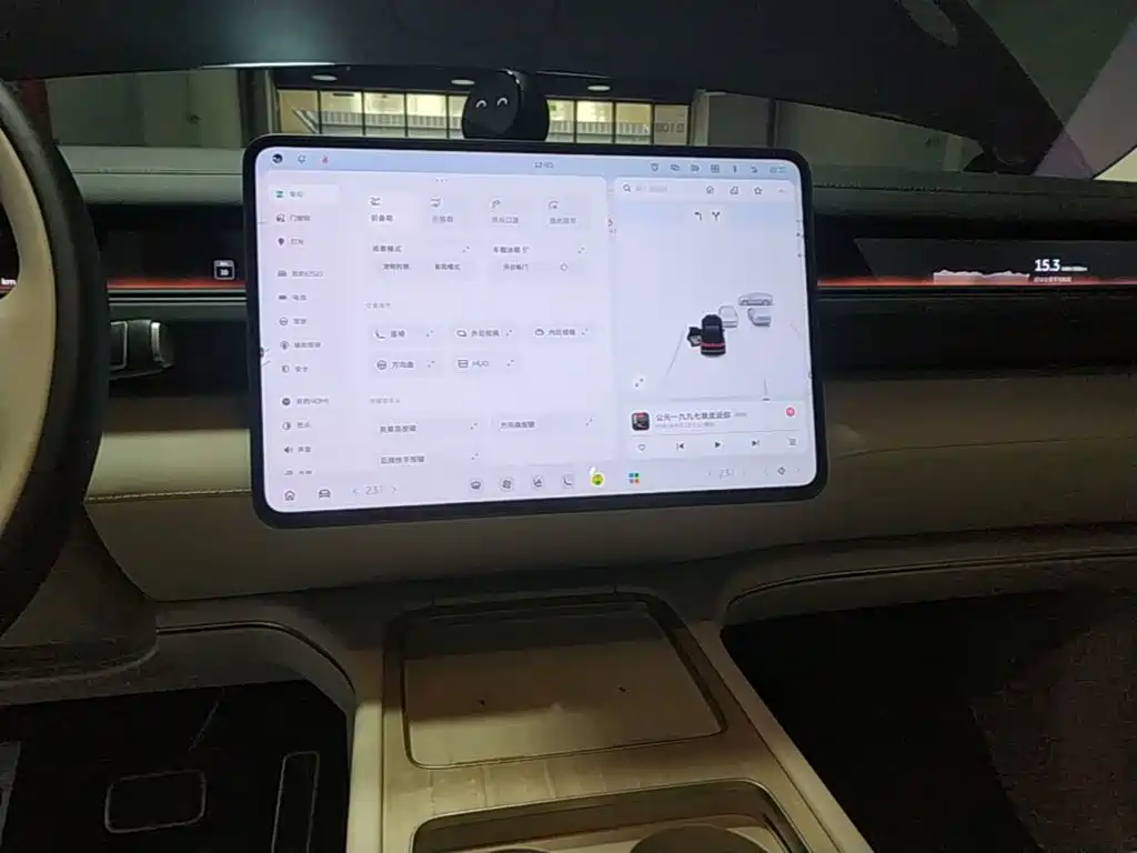 NIO ES8 — миниатюра 13