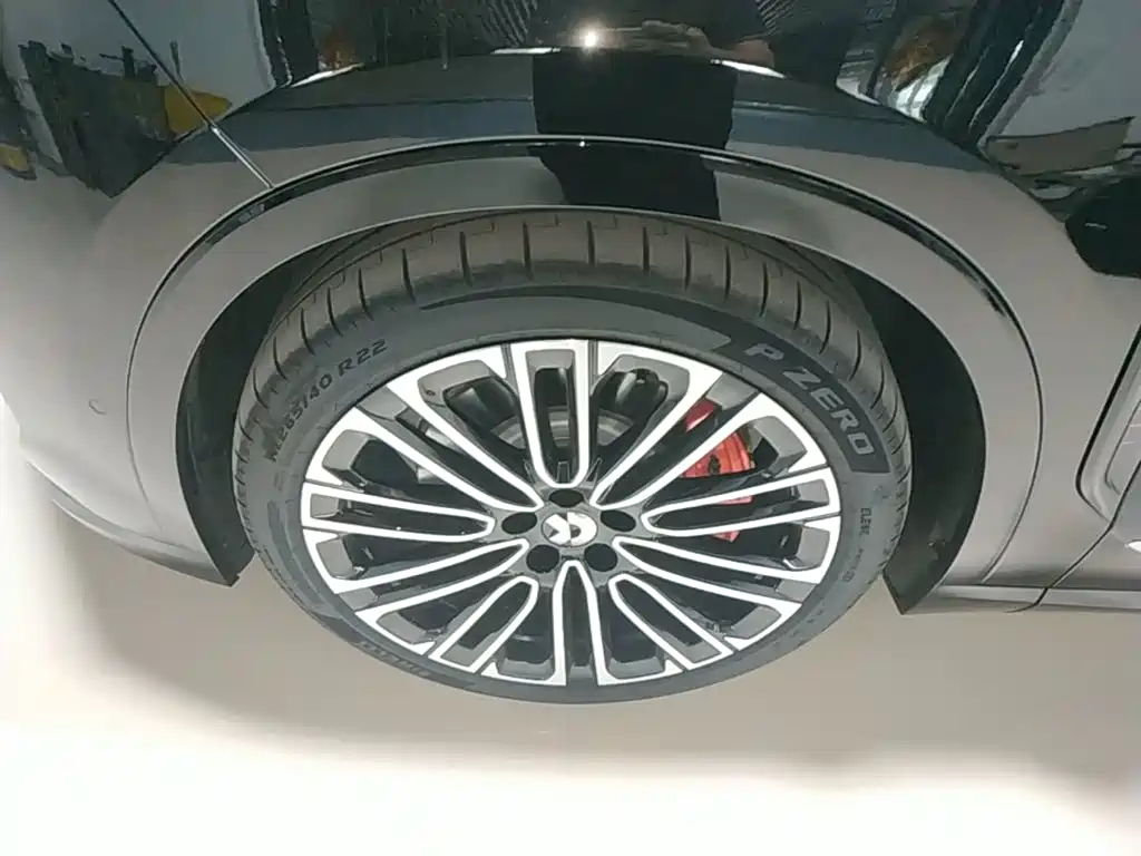 NIO ES8 — миниатюра 23