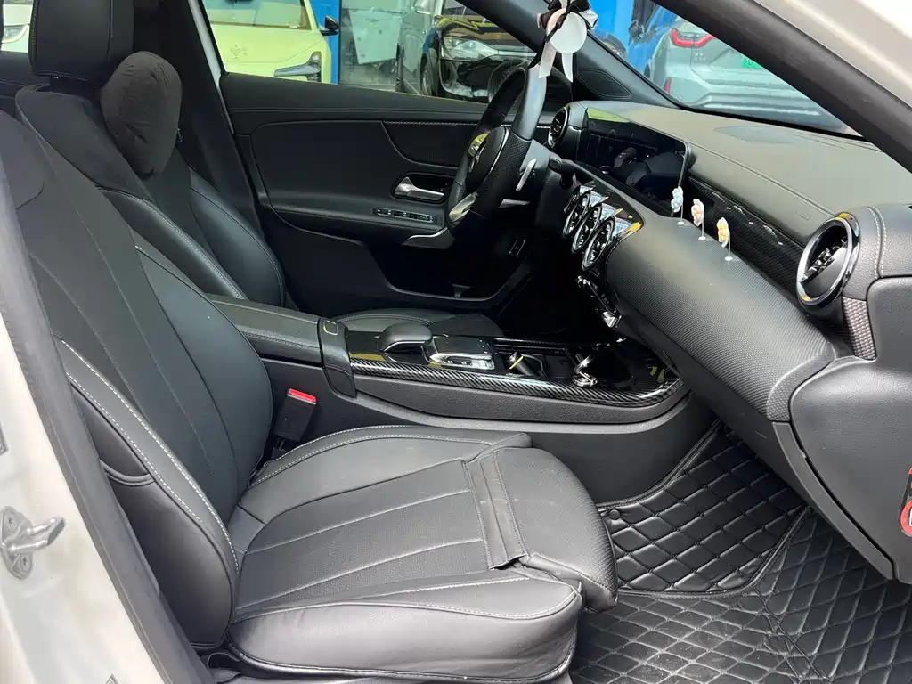 Mercedes-Benz A-Class — миниатюра 11