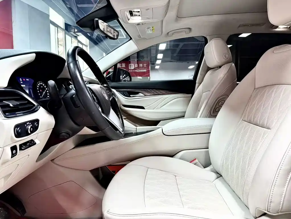 Buick Enclave — миниатюра 7