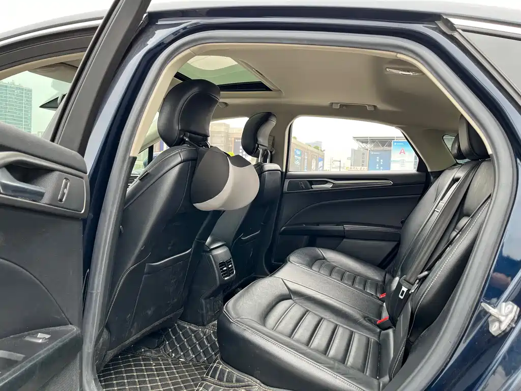 Ford Mondeo — миниатюра 14