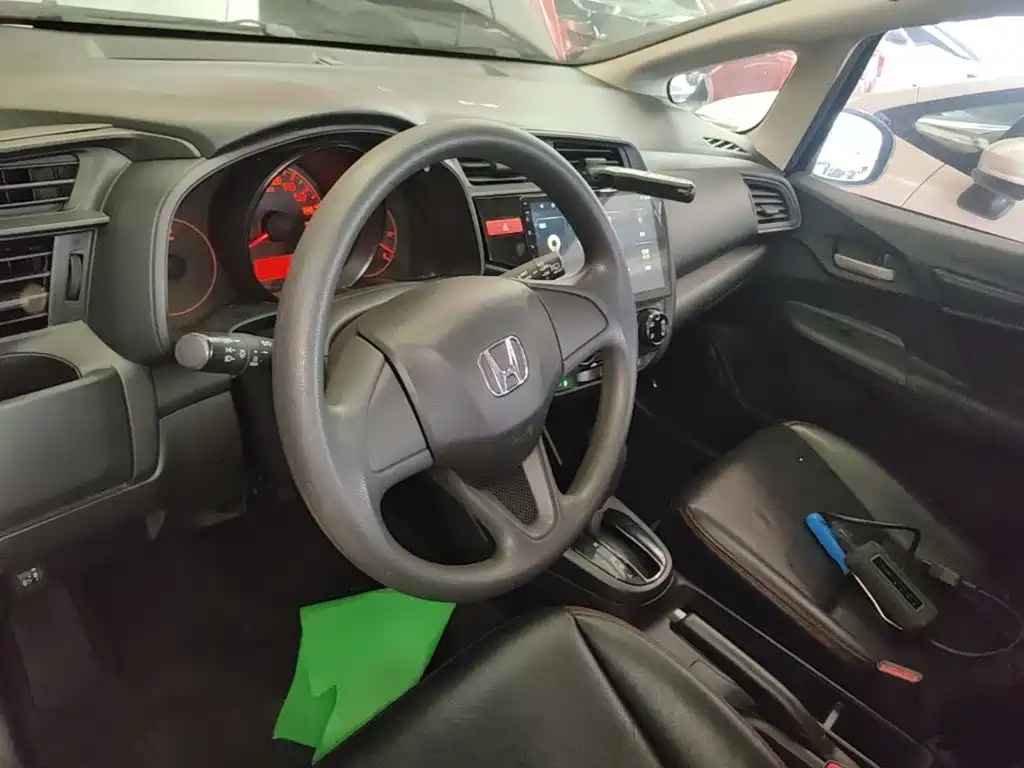 Honda Fit — миниатюра 11