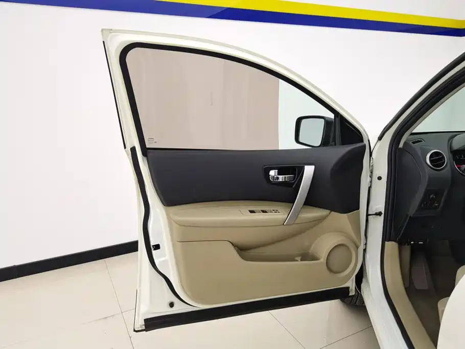 Nissan Qashqai — миниатюра 7