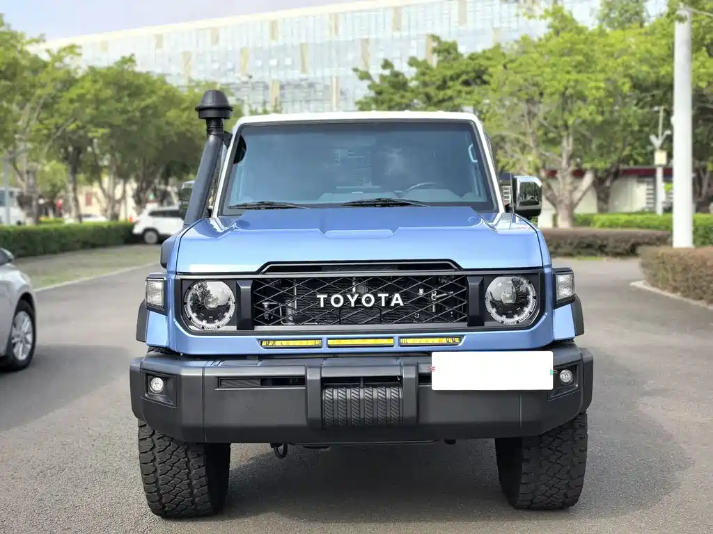 Toyota Land Cruiser 2025 2.8L AT
