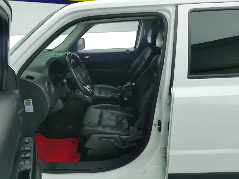 Jeep Patriot — миниатюра 9