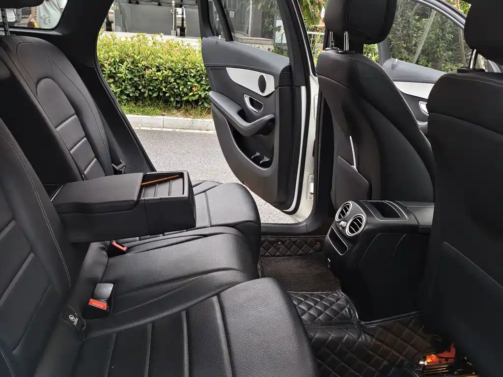 Mercedes-Benz GLC — миниатюра 10