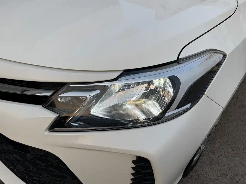 Toyota Vios FS — миниатюра 18