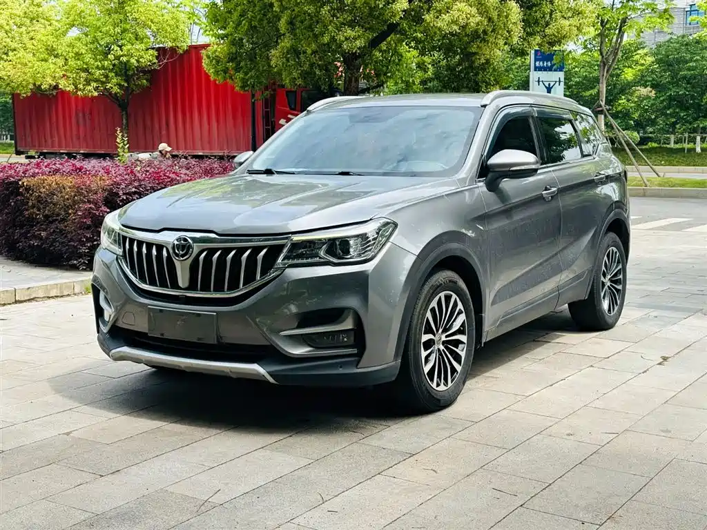 Zhonghua V6