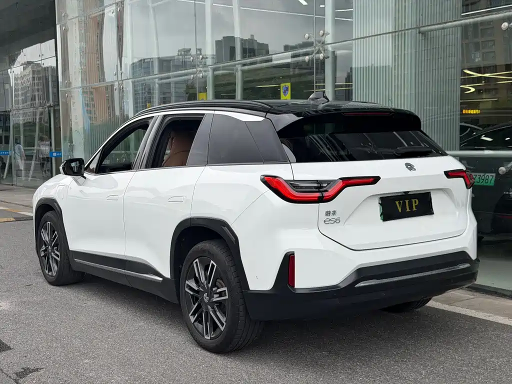 NIO ES6 — миниатюра 10