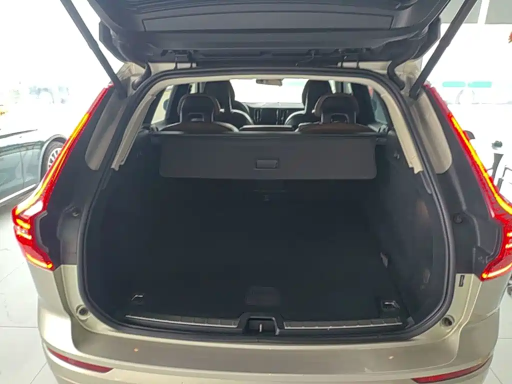 Volvo XC60 — миниатюра 19