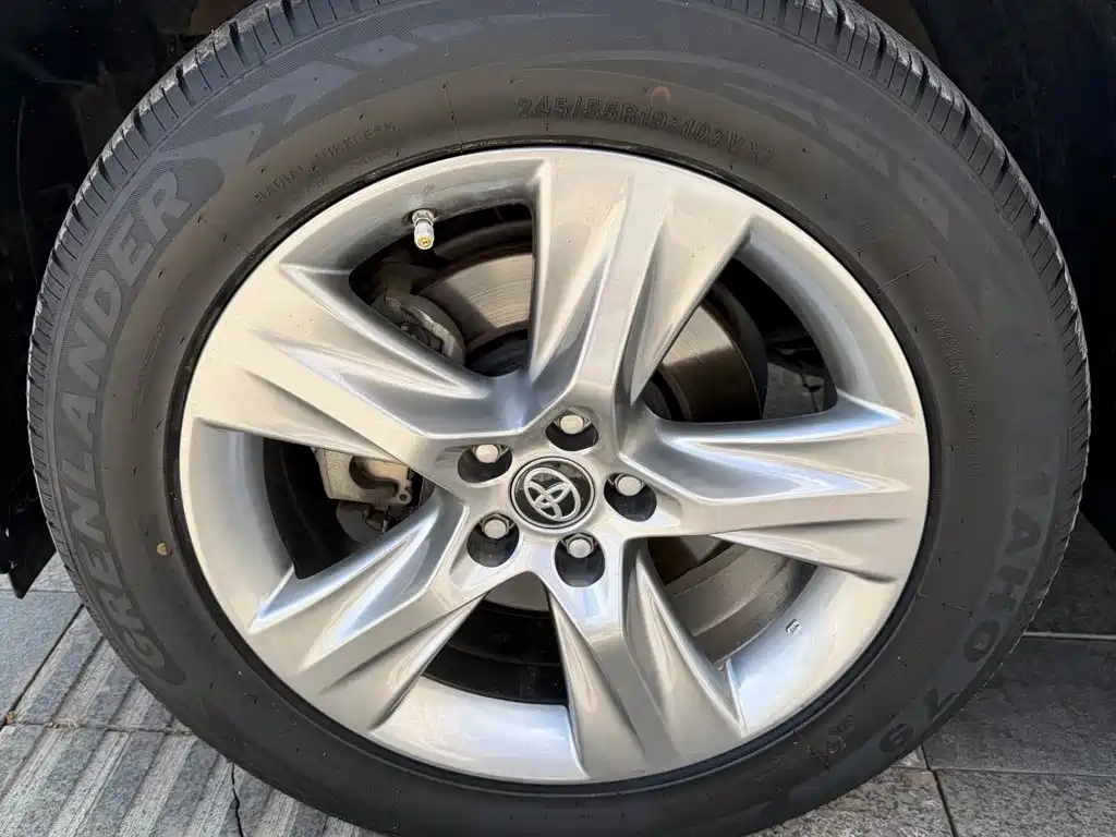 Toyota Highlander — миниатюра 15