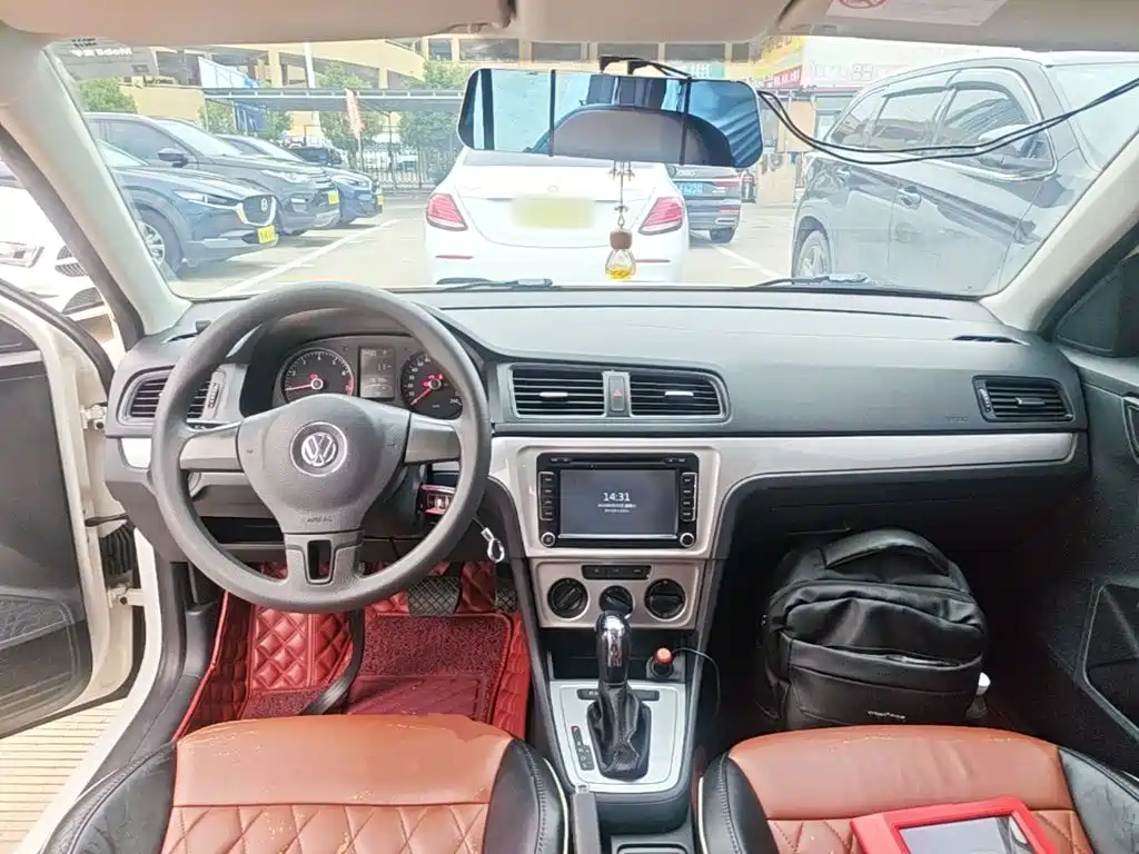 Volkswagen Lavida — миниатюра 10