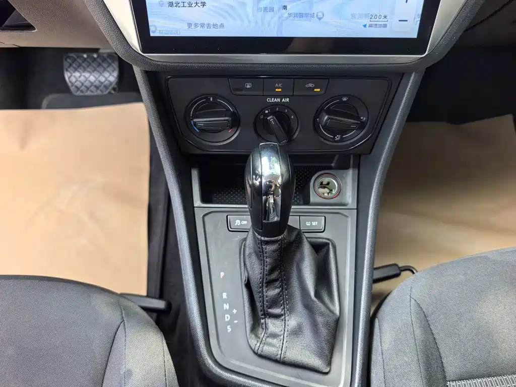 Volkswagen Lavida — миниатюра 14