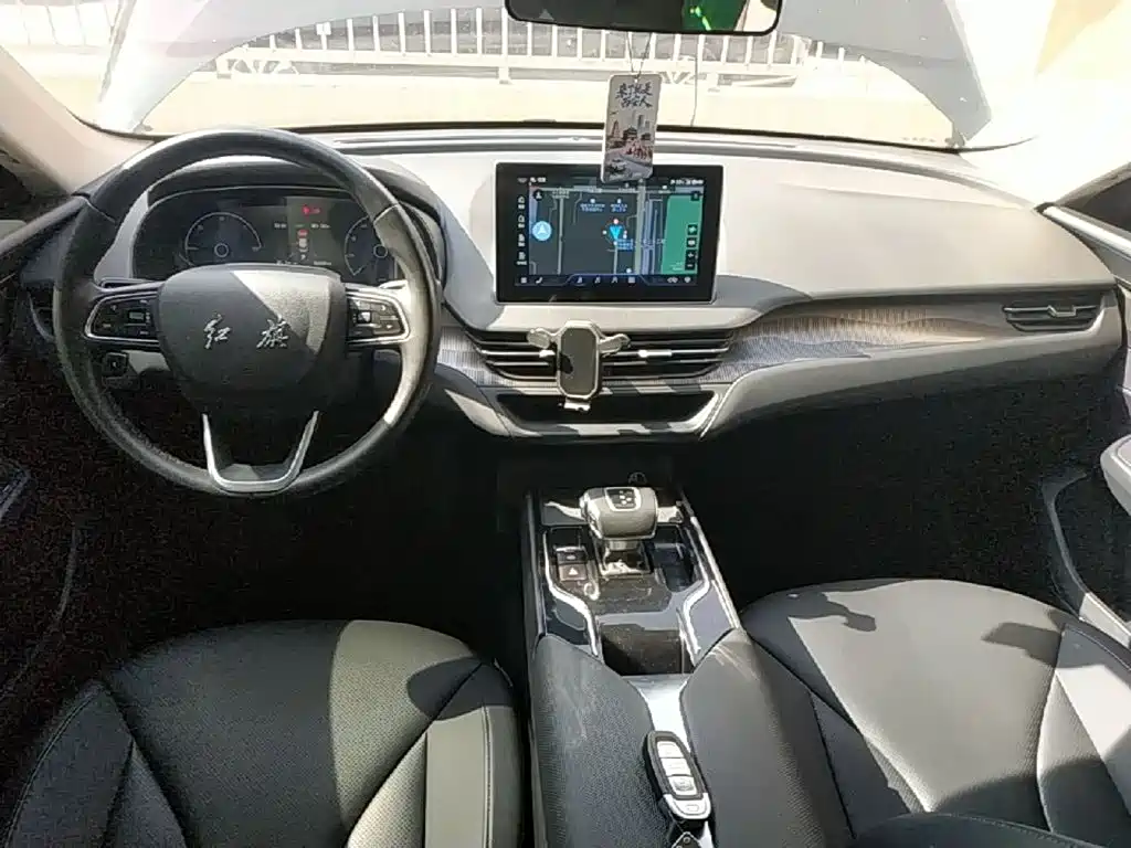 Hongqi Hongqi E-QM5 — миниатюра 6