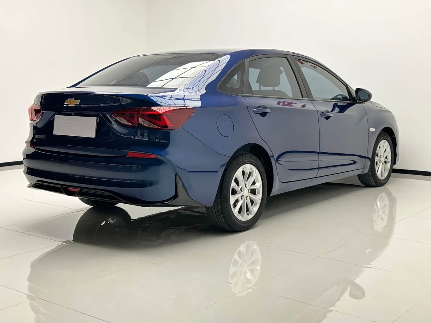 Chevrolet Monza 1.5 л 2023 г. Голубой, пробег 26000 км