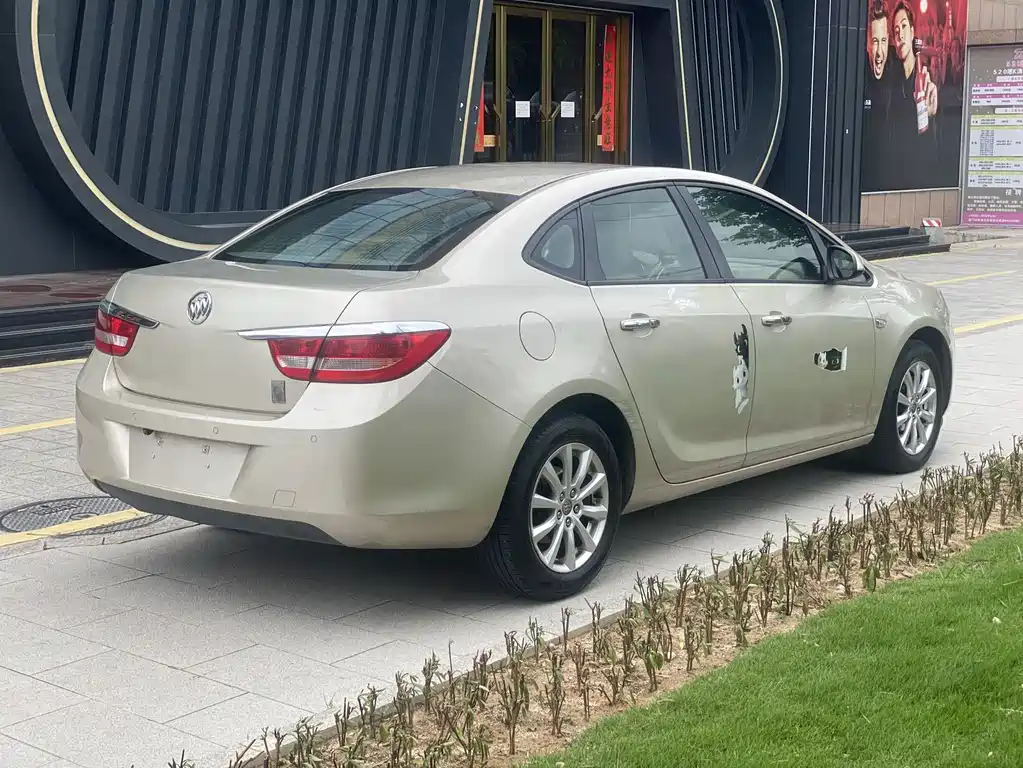 Buick Excelle — миниатюра 3