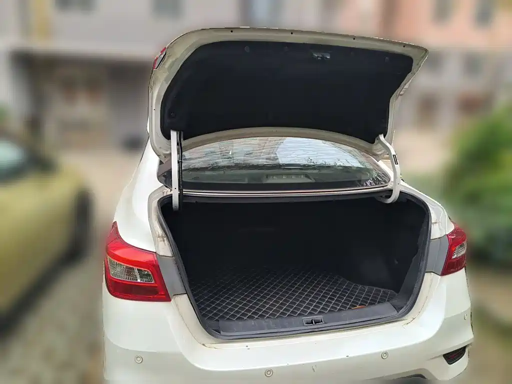 Nissan Sylphy 2018 1.6XV CVT Premium