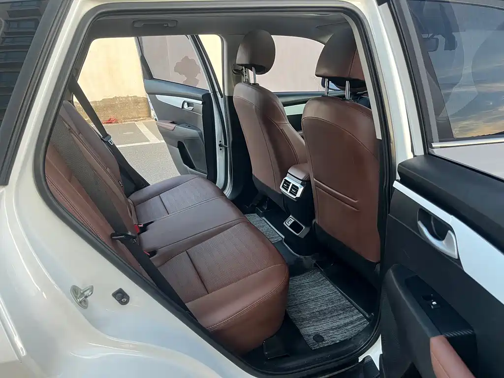 Kia Sportage — миниатюра 7