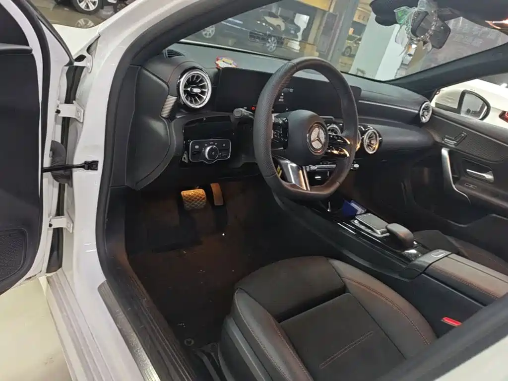 Mercedes-Benz A-Class — миниатюра 16
