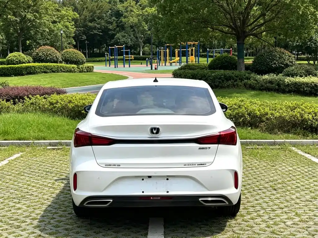 Changan Eado — миниатюра 8