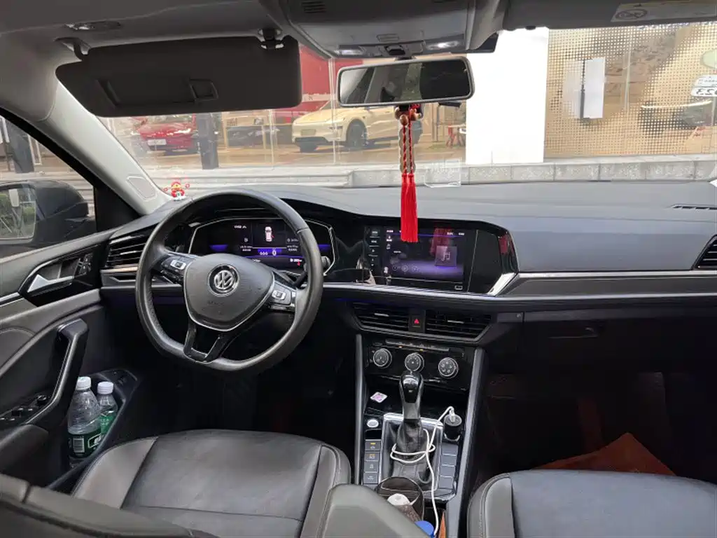 Volkswagen Sagitar — миниатюра 4