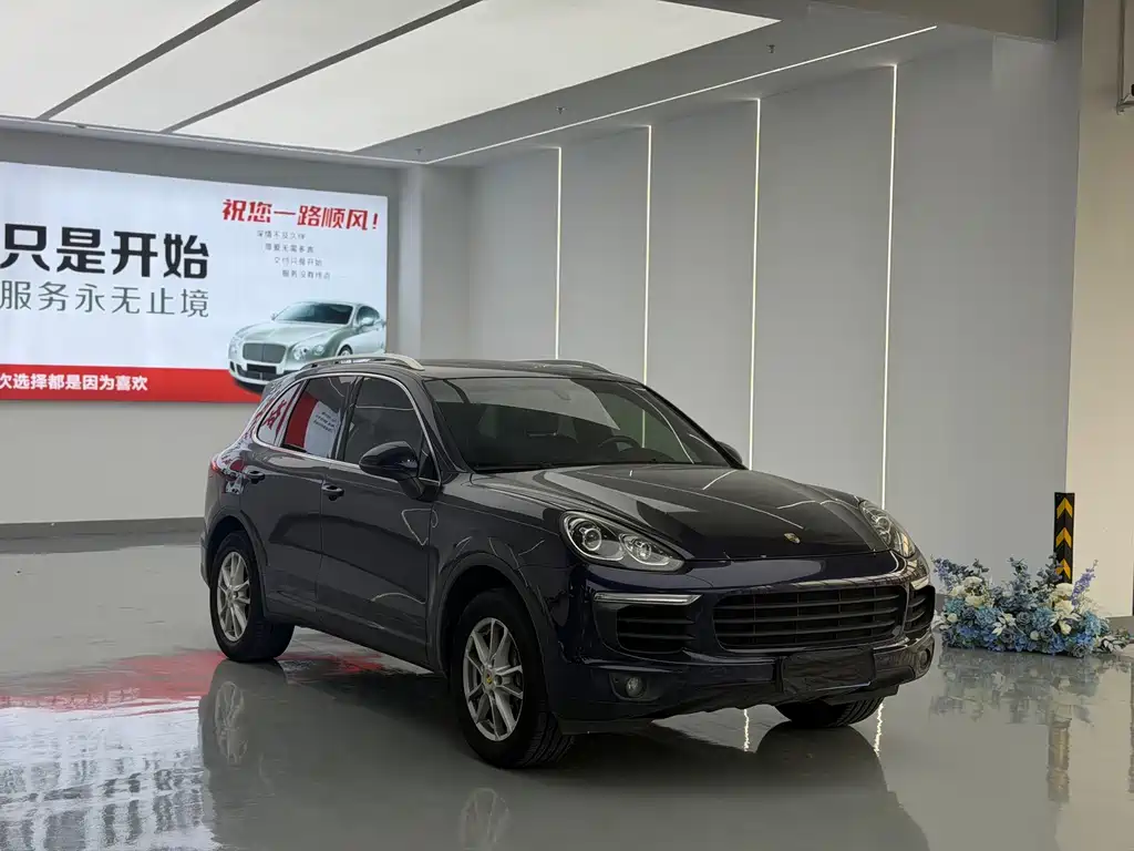 Porsche Cayenne — миниатюра 3