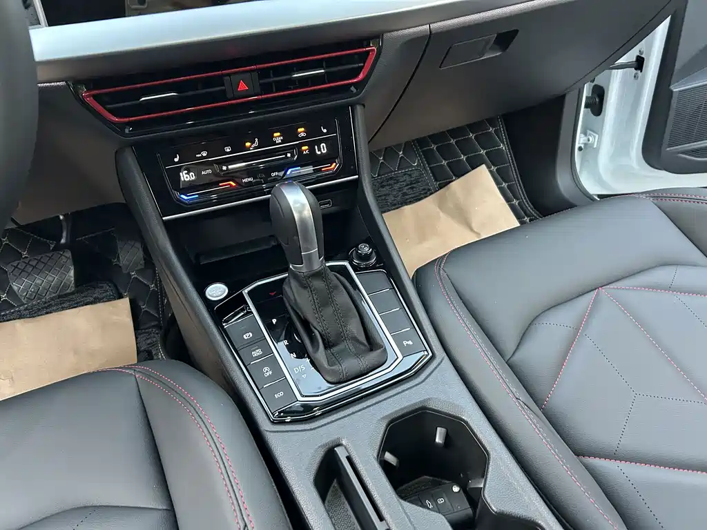 Volkswagen Lavida — миниатюра 15