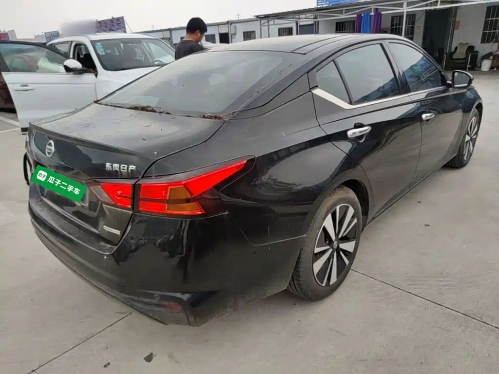 Nissan Teana — миниатюра 7