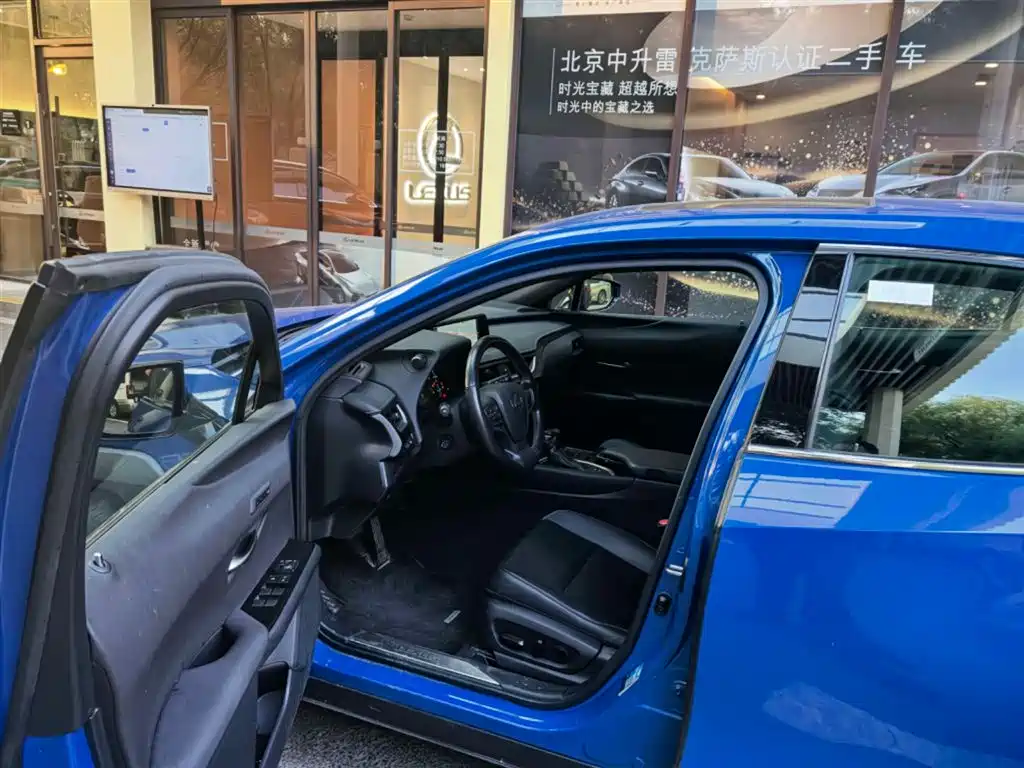 Lexus UX — миниатюра 20