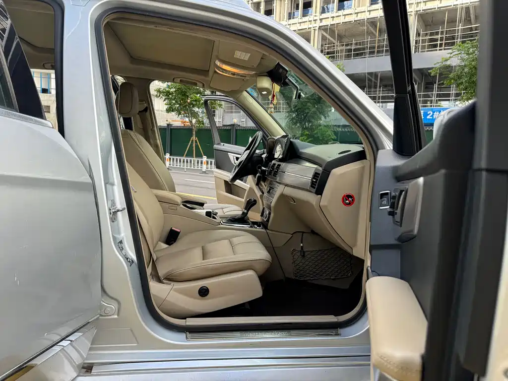 Mercedes-Benz GLK-Class (Import) — миниатюра 12