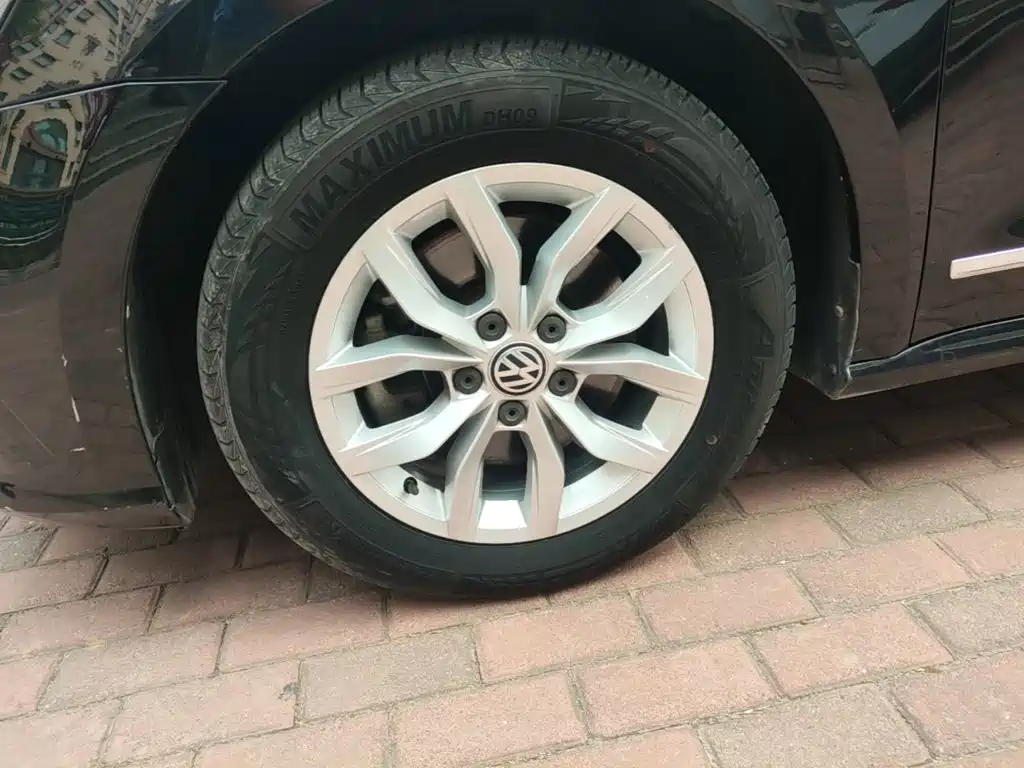 Volkswagen Passat — миниатюра 23