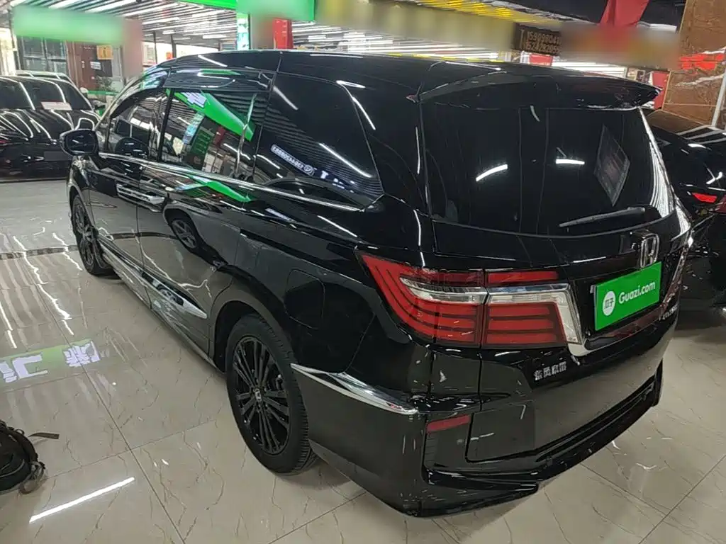 Honda Elysion — миниатюра 5