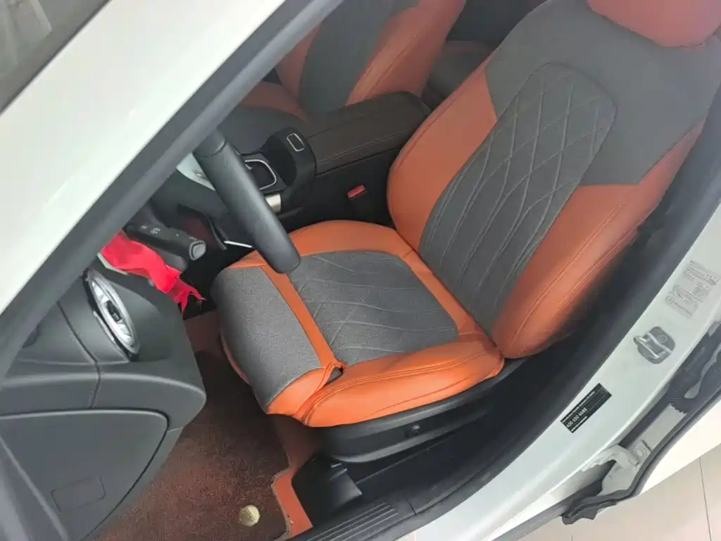 Mercedes-Benz GLB — миниатюра 15