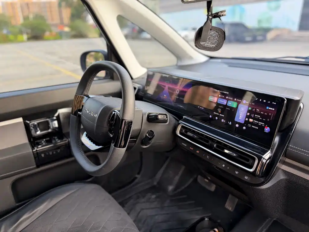 Baojun KiWi EV — миниатюра 15
